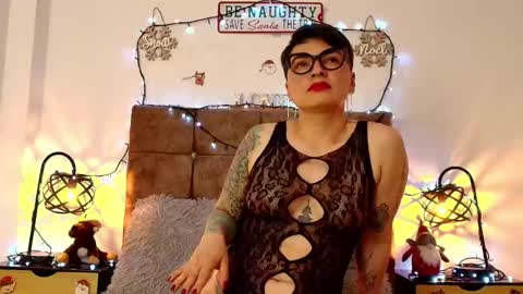 Snapshot of kat_paradisse chatting on 12.03.25 kat paradisse online show from 12.03.25