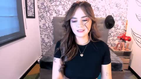 K A T A  H O O T online show from 12.23.24