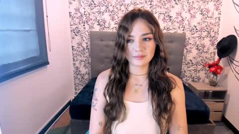 K A T A  H O O T online show from 02.04.25