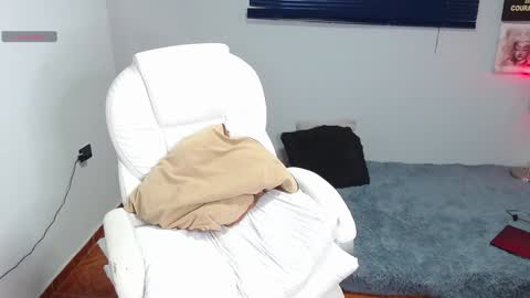 Snapshot of kataley4 chatting on 12.31.24 kataley4 online show from 12.31.24