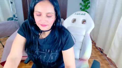 kate online show from 11.11.25