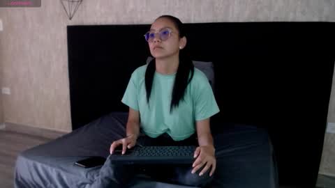 Katalina online show from 11.14.25