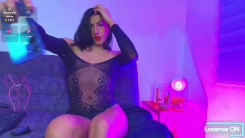 Snapshot of katalinaaswad chatting on 12.14.25 katalinaaswad online show from 12.14.25