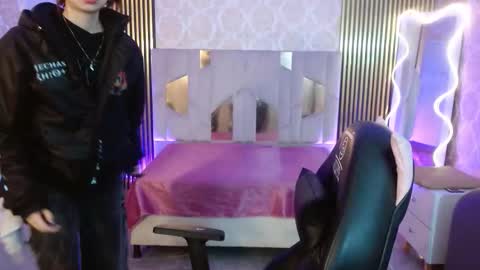 Snapshot of katana_tay chatting on 10.28.25 katana_tay online show from 10.28.25