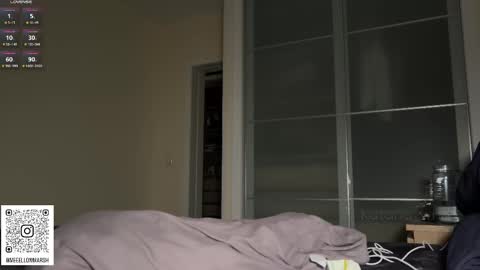 Snapshot of katana_white chatting on 03.12.26 meeellowmarsh - Instagram online show from 03.12.26