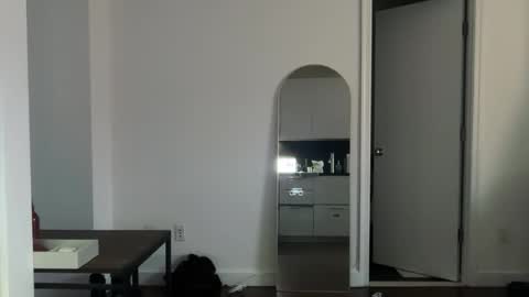 Snapshot of katarasimon chatting on 10.14.25 katarasimon online show from 10.14.25