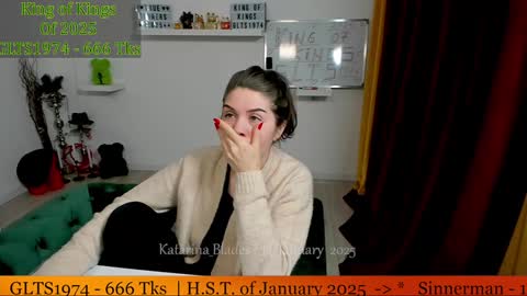 Snapshot of katarina_blades chatting on 01.13.25 online show from 01.13.25
