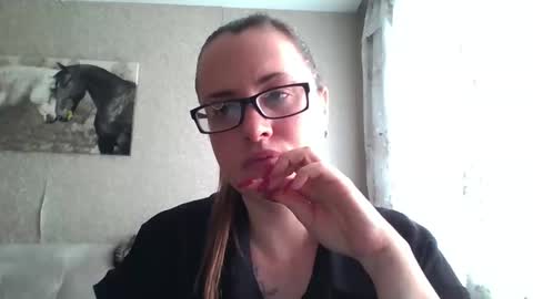 Snapshot of katarios_x chatting on 09.13.25 katarios online show from 09.13.25