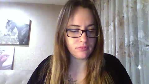 Snapshot of katarios_x chatting on 10.12.25 katarios online show from 10.12.25