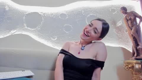 Kate online show from 11.19.25