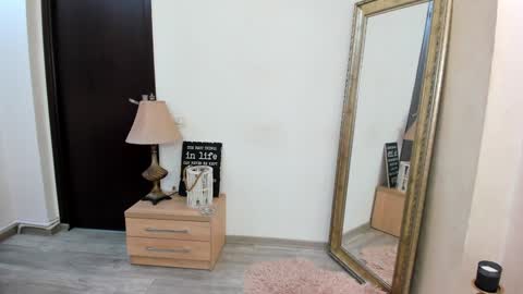 Snapshot of kate_belle chatting on 01.24.25 Kate online show from 01.24.25