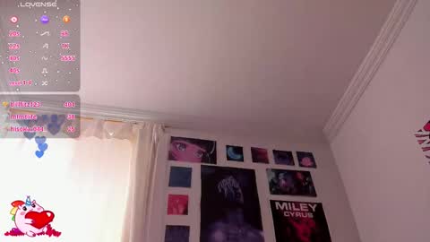 Snapshot of kate_boobs chatting on 09.20.25 Kate online show from 09.20.25