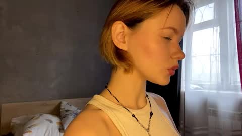 kate_mikki online show from 10.24.25