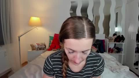 kate_redgar online show from 02.23.25