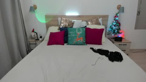 Snapshot of kate_redgar chatting on 01.15.26 kate_redgar online show from 01.15.26