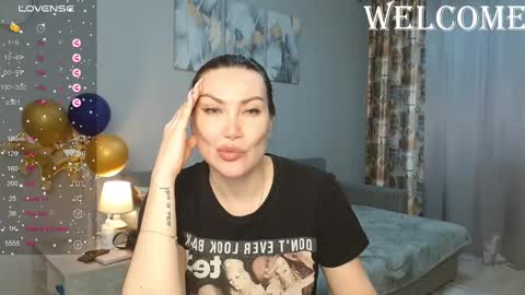 Snapshot of kate_space chatting on 03.07.25 Therapist online show from 03.07.25