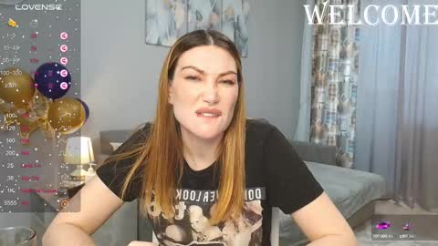 Snapshot of kate_space chatting on 03.10.25 Therapist online show from 03.10.25