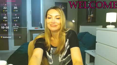 Snapshot of kate_space chatting on 10.01.25 Therapist online show from 10.01.25