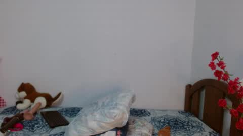 Snapshot of kateangelly chatting on 04.01.26 kateangelly online show from 04.01.26