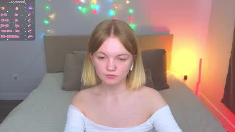 katebunnys online show from 03.26.26