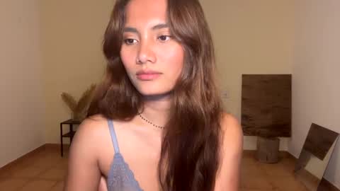 Snapshot of katedami chatting on 02.18.25 Kate Dami online show from 02.18.25