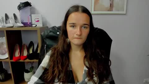 Snapshot of katedesire chatting on 09.15.25 Kate  online show from 09.15.25
