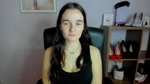 Snapshot of katedesire chatting on 11.02.25 Kate online show from 11.02.25