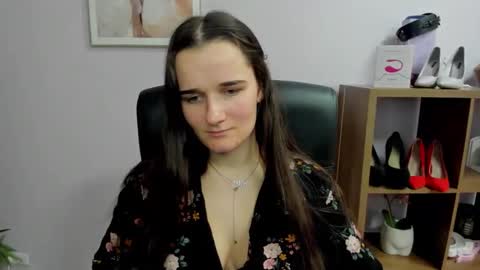 Snapshot of katedesire chatting on 11.30.25 Kate online show from 11.30.25