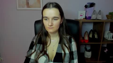 Snapshot of katedesire chatting on 12.20.25 Kate online show from 12.20.25