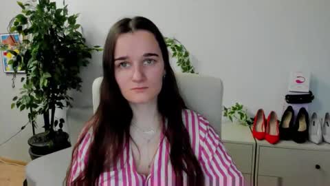 Snapshot of katedesire chatting on 02.19.26 Kate online show from 02.19.26