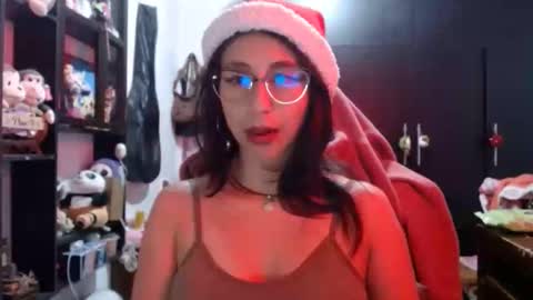 Kateeen18 online show from 12.17.25