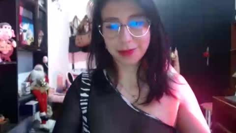 Kateeen18 online show from 05.17.26