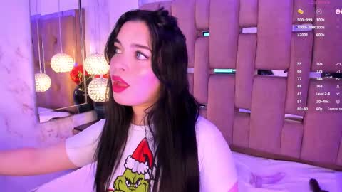 Snapshot of kateleeh_ chatting on 12.01.25 Kate online show from 12.01.25