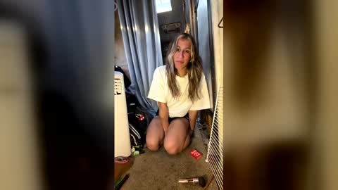 Snapshot of katelinxxx chatting on 01.09.26 Katelin online show from 01.09.26