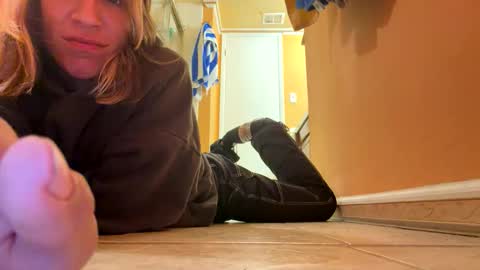 Snapshot of katelinxxx chatting on 01.12.26 Katelin online show from 01.12.26