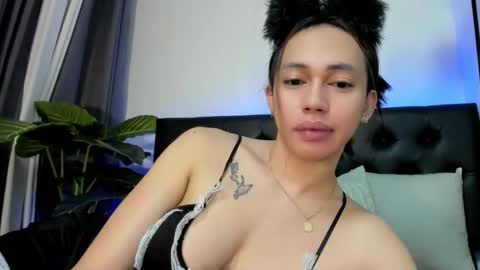 katetelmo  - Insta online show from 11.16.25