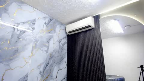 Im Katherine but call me Kate  online show from 01.18.25