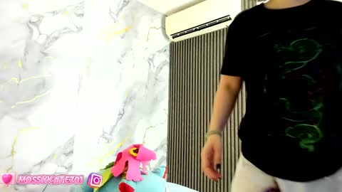 Im Katherine but call me Kate  online show from 01.30.25