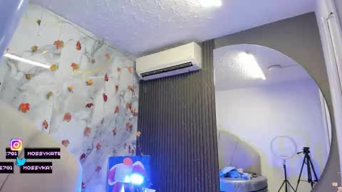 Im Katherine but call me Kate  online show from 11.05.25