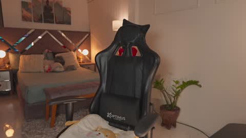  Kate Owens  online show from 02.18.26