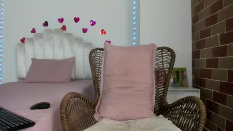Snapshot of katerin_moore chatting on 09.20.25 katherin moore online show from 09.20.25