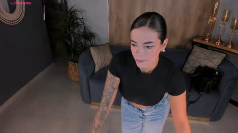 K A T E  online show from 07.10.26