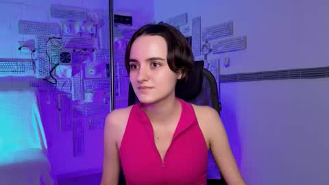 Snapshot of katewillows chatting on 11.30.25 katewillows online show from 11.30.25