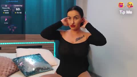 Snapshot of katey_riva35708 chatting on 02.12.25 KateyRiva online show from 02.12.25