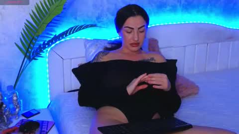 Snapshot of katey_riva35708 chatting on 10.01.25 KateyRiva online show from 10.01.25