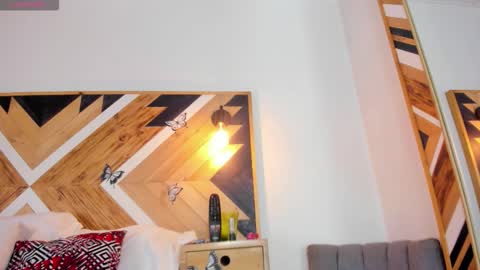 Kathaleiya Ozz online show from 10.18.25