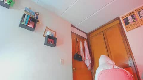 Katerine online show from 12.16.24