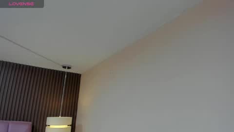 Snapshot of kathe_asian chatting on 11.28.25 online show from 11.28.25