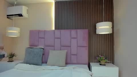 Snapshot of kathe_asian chatting on 12.03.25 online show from 12.03.25