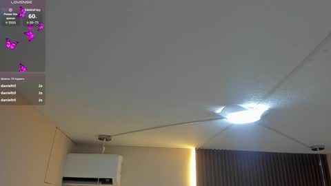 Snapshot of kathe_asian chatting on 12.18.25 online show from 12.18.25